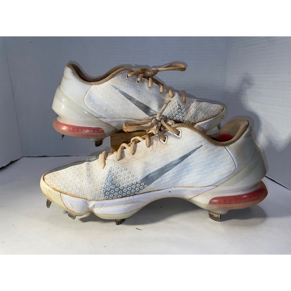 Nike Air Zoom Trout‎ 7 Men's Size 8 Turf Baseball Cleats White Silver CQ7224-104